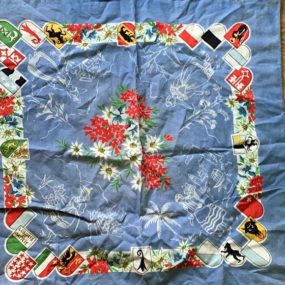 Unique Vintage Accessories - 🇩🇪 Vintage German Souvenir SCARF 24” Square  VNVC